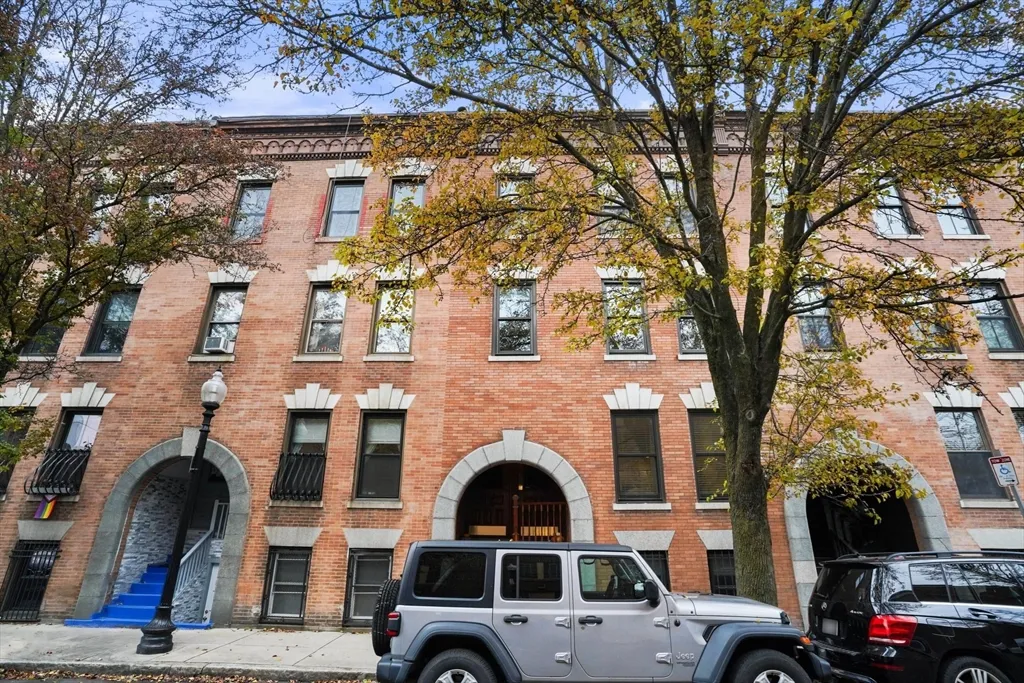 2 bed, 1 bath apartment for rent at 110 Union Park St Unit 2, South End — photo 20 of 21