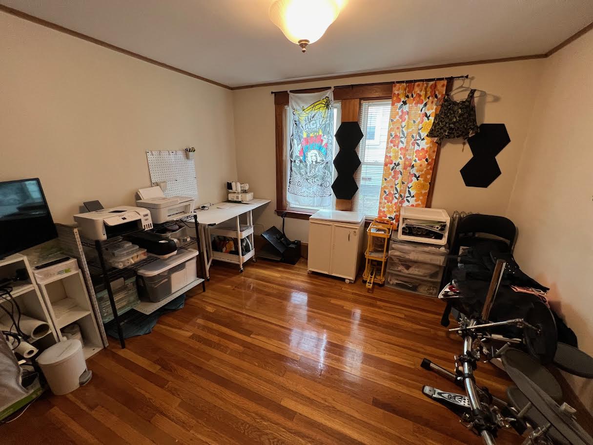 2.5 bed, 1 bath apartment for rent at 110 Walnut St Unit 1, Watertown — photo 7 of 14