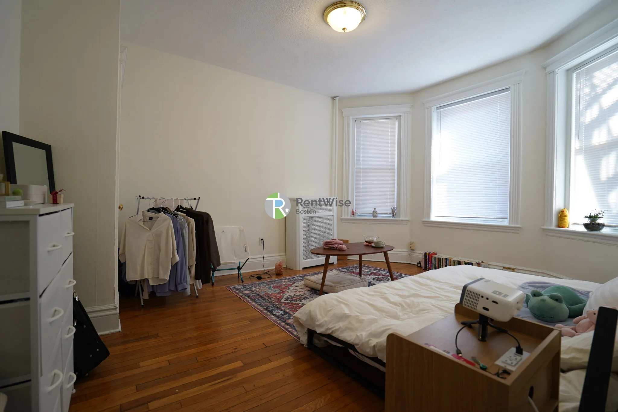 Studio bed, 1 bath apartment for rent at 110 Warren St Unit 15, Brighton