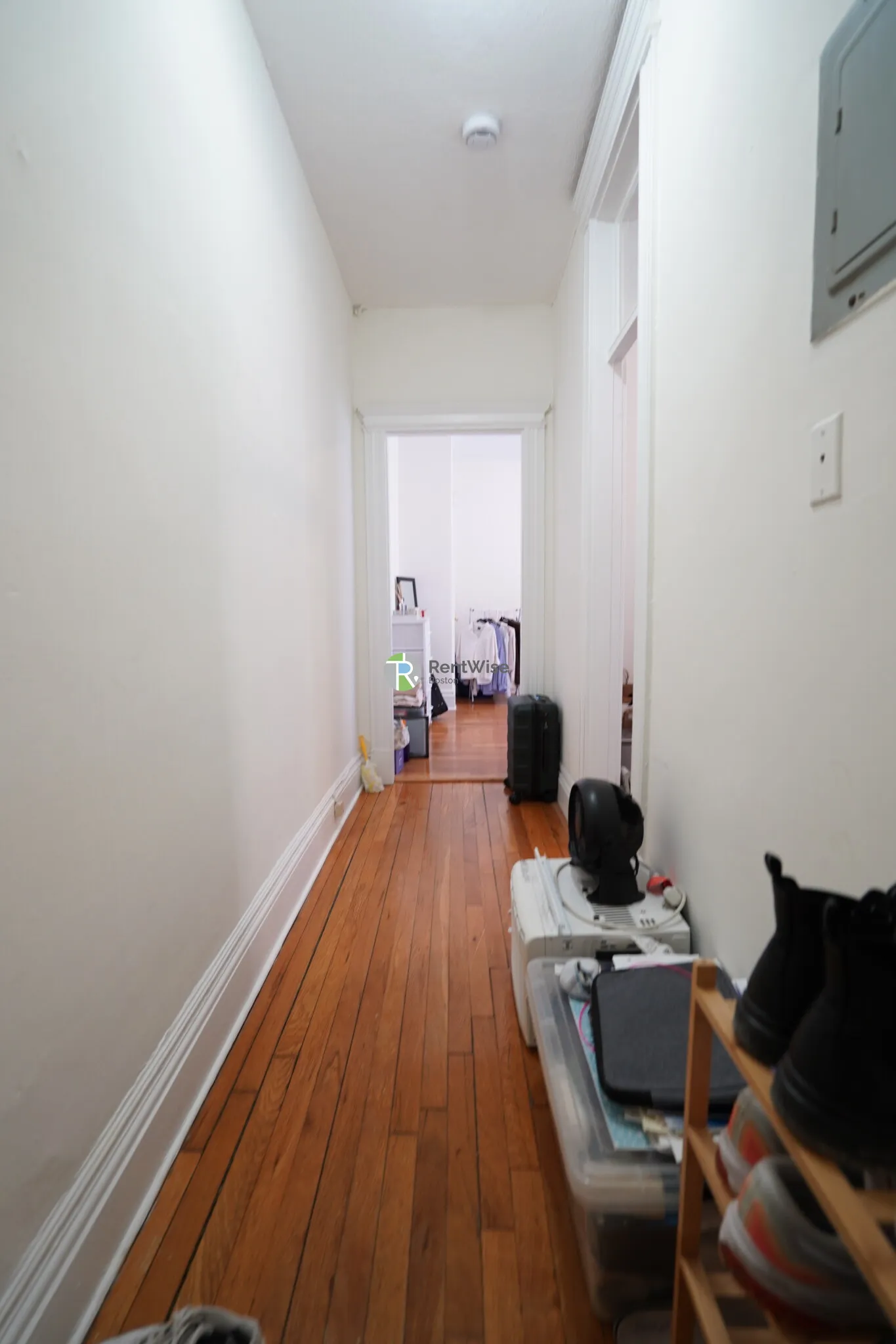 Studio bed, 1 bath apartment for rent at 110 Warren St Unit 15, Brighton — photo 9 of 14