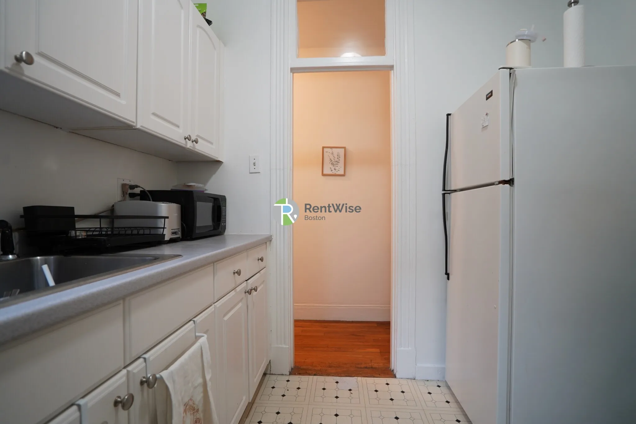 1 bed, 1 bath apartment for rent at 110 Warren St Unit 16, Brighton — photo 7 of 16