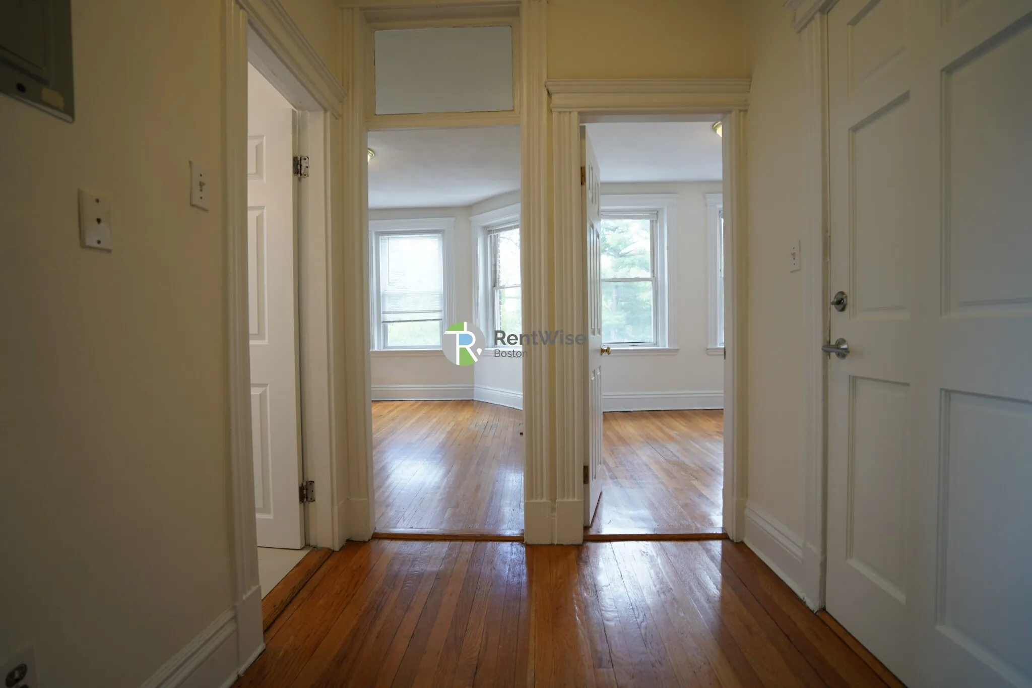 1 bed, 1 bath apartment for rent at 110 Warren St Unit 20, Brighton