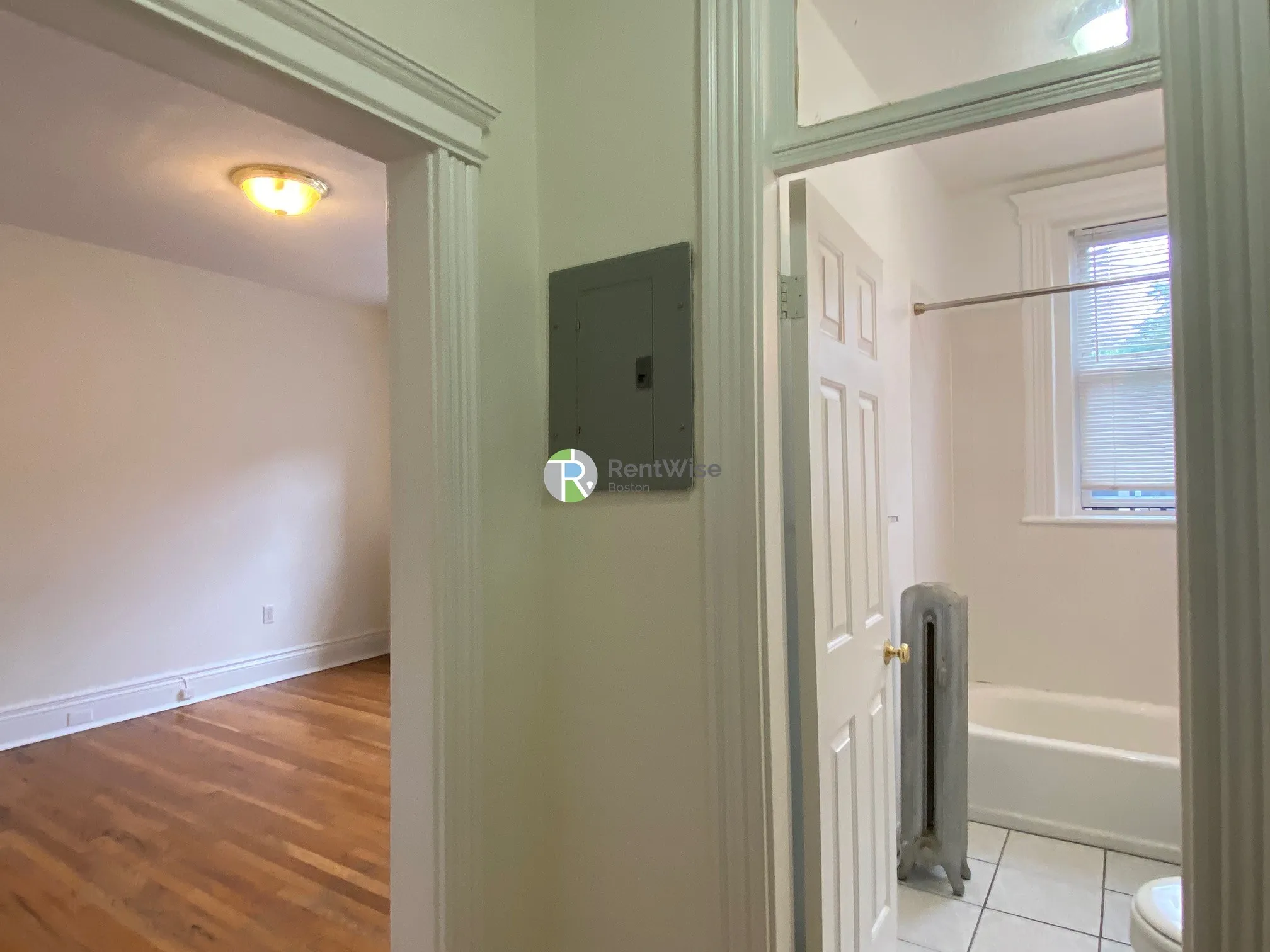 Studio bed, 1 bath apartment for rent at 110 Warren St Unit 23, Brighton — photo 11 of 28