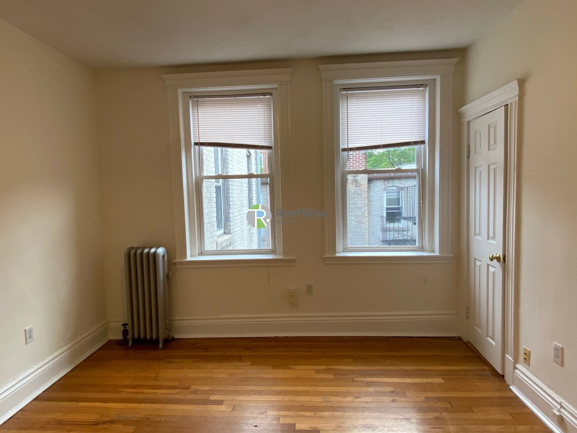 Studio bed, 1 bath apartment for rent at 110 Warren St Unit 23, Brighton — photo 8 of 28