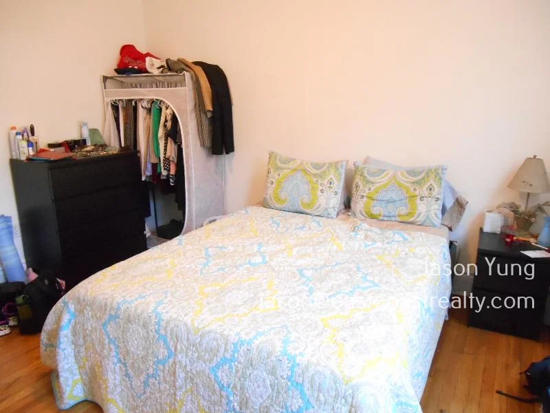 Studio bed, 1 bath apartment for rent at 110 Warren St Unit 23, Brighton — photo 2 of 28