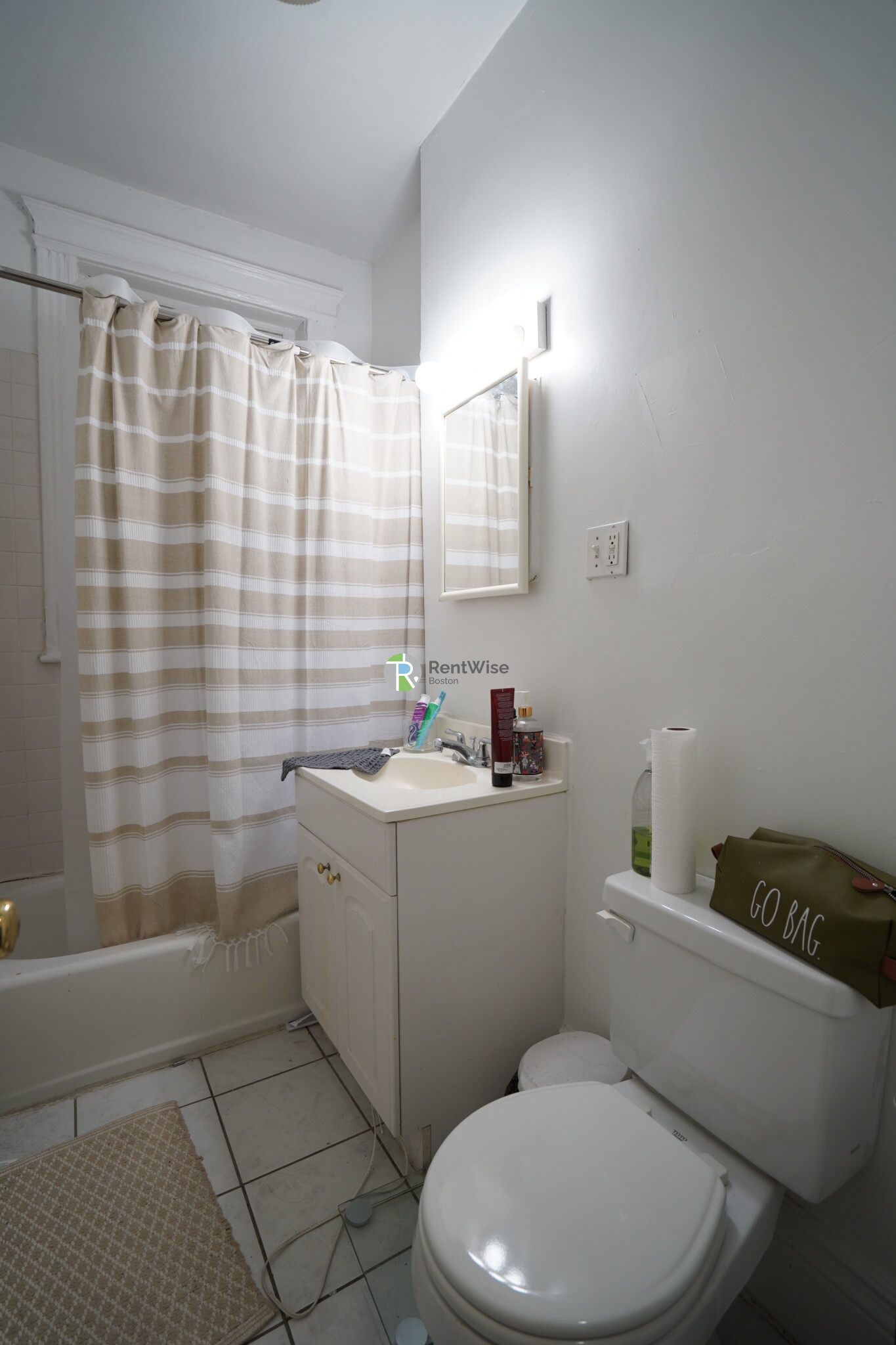 1 bed, 1 bath apartment for rent at 110 Warren St Unit 5, Brighton — photo 9 of 12
