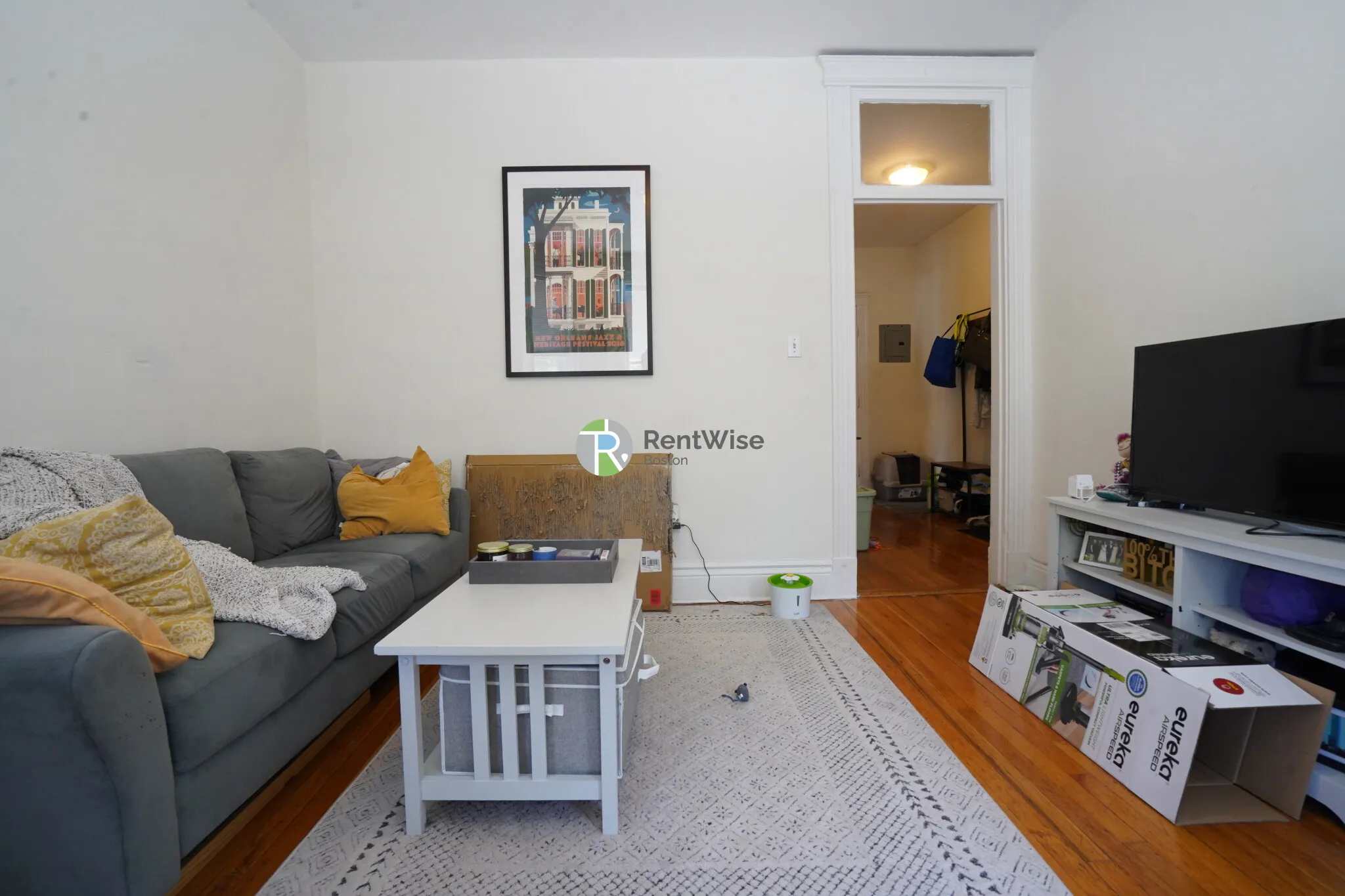 1 bed, 1 bath apartment for rent at 110 Warren St Unit 7, Brighton — photo 2 of 18