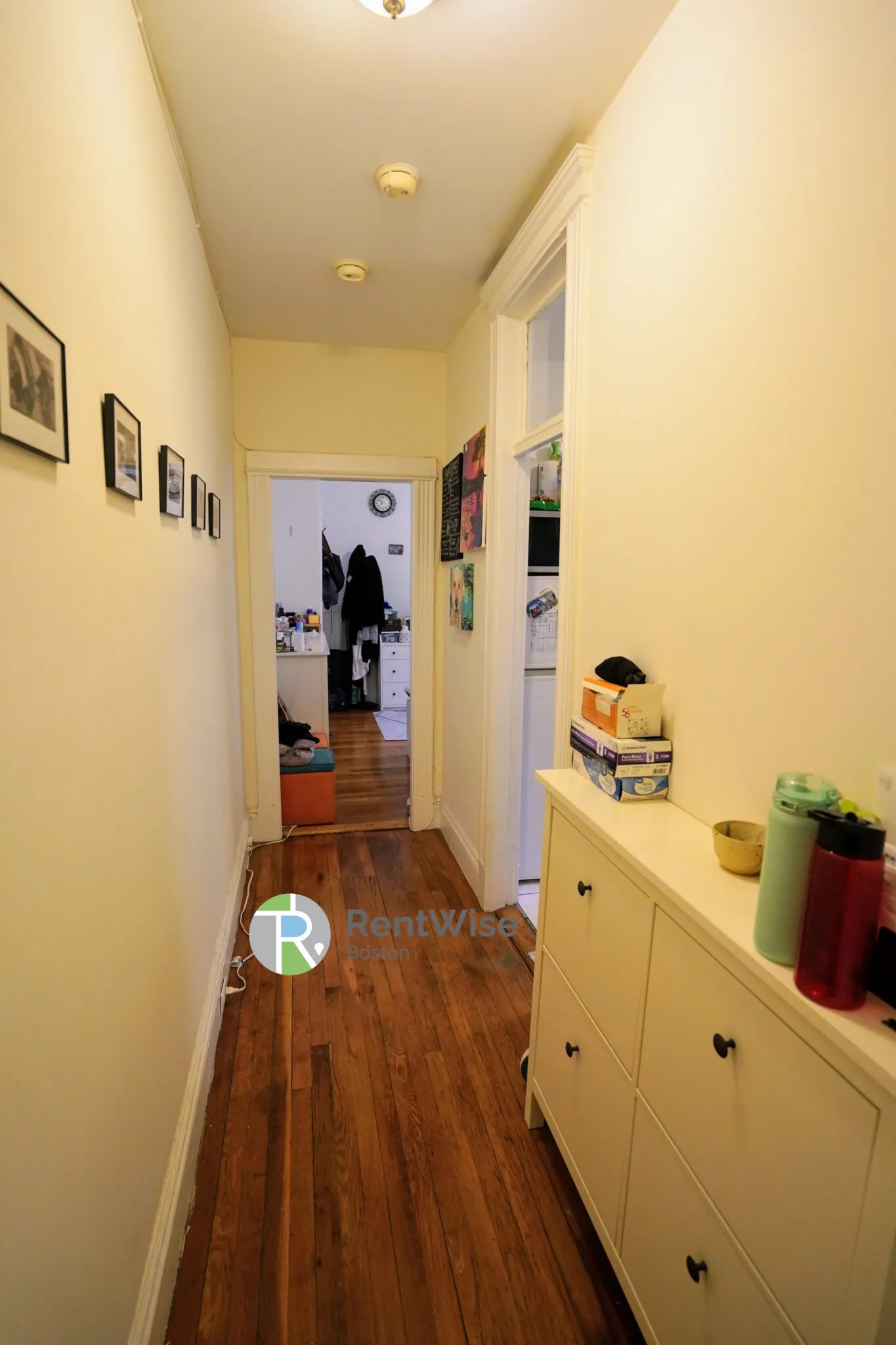 Studio bed, 1 bath apartment for rent at 110 Warren St Unit 9, Brighton — photo 5 of 14