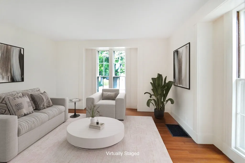 3 bed, 1 bath apartment for rent at 110 Webster St Unit 110, West Newton — photo 4 of 10