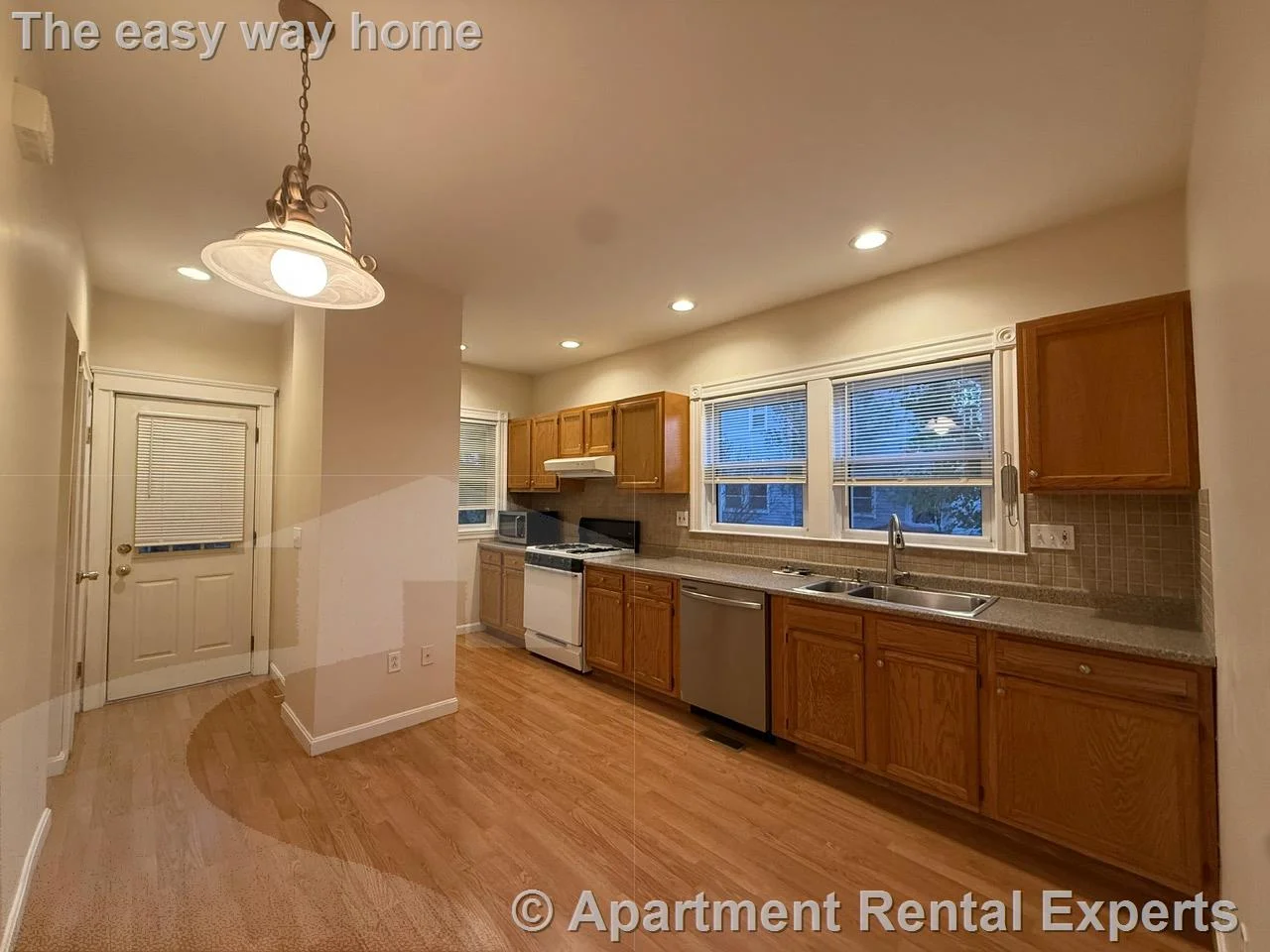 2 bed, 1 bath apartment for rent at 110 West Quincy St Unit 1, Tufts — photo 2 of 21