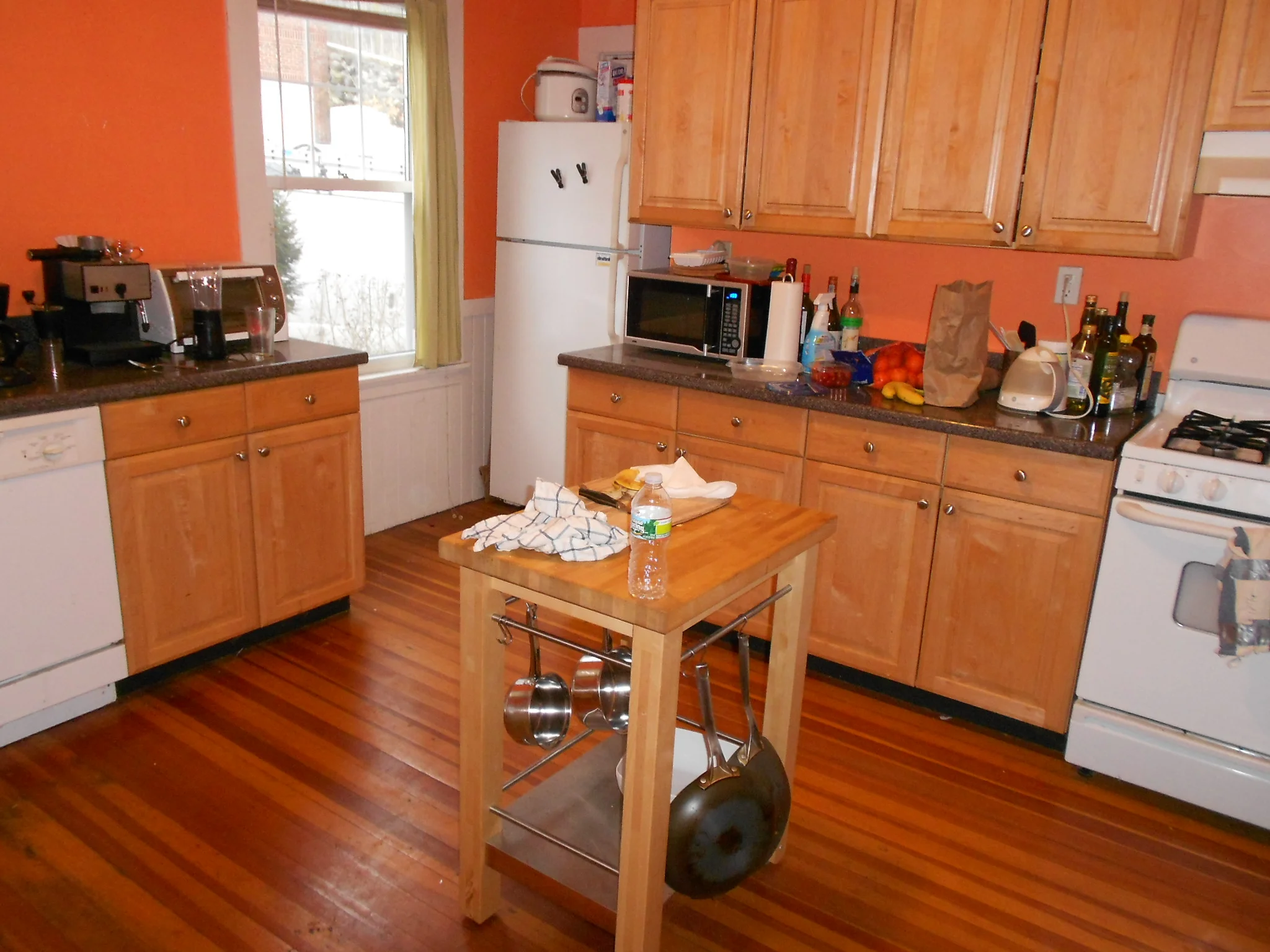 4 bed, 1 bath apartment for rent at 110 Winchester St Unit 1, North Brookline — photo 10 of 10