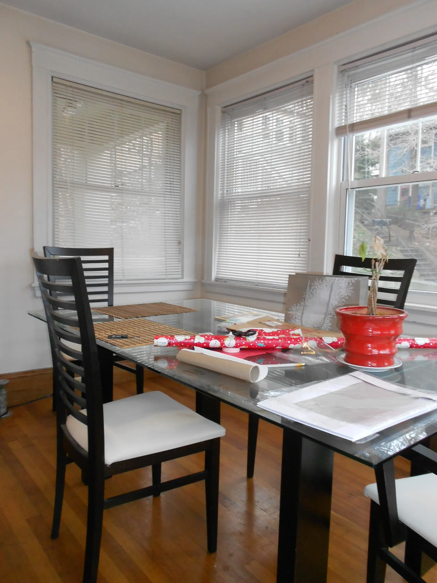 4 bed, 1 bath apartment for rent at 110 Winchester St Unit 1, North Brookline — photo 1 of 10