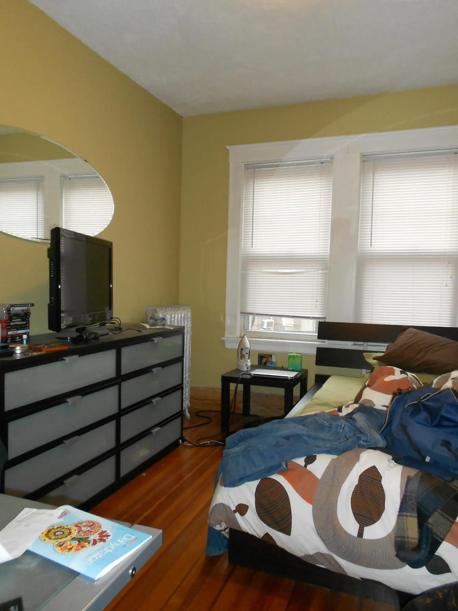 4 bed, 1 bath apartment for rent at 110 Winchester St Unit 1, North Brookline — photo 6 of 10