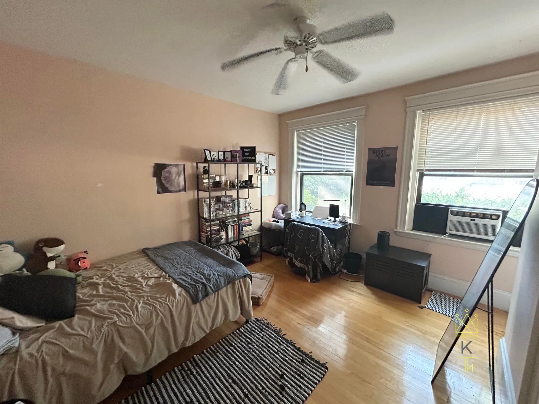 2 bed, 1 bath apartment for rent at 1100 Beacon St Unit 1, Brookline — photo 4 of 11