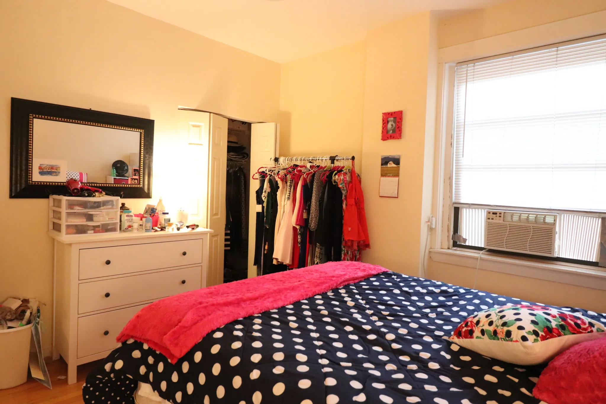 2 bed, 1 bath apartment for rent at 1100 Beacon St Unit 1D, Brookline — photo 5 of 14