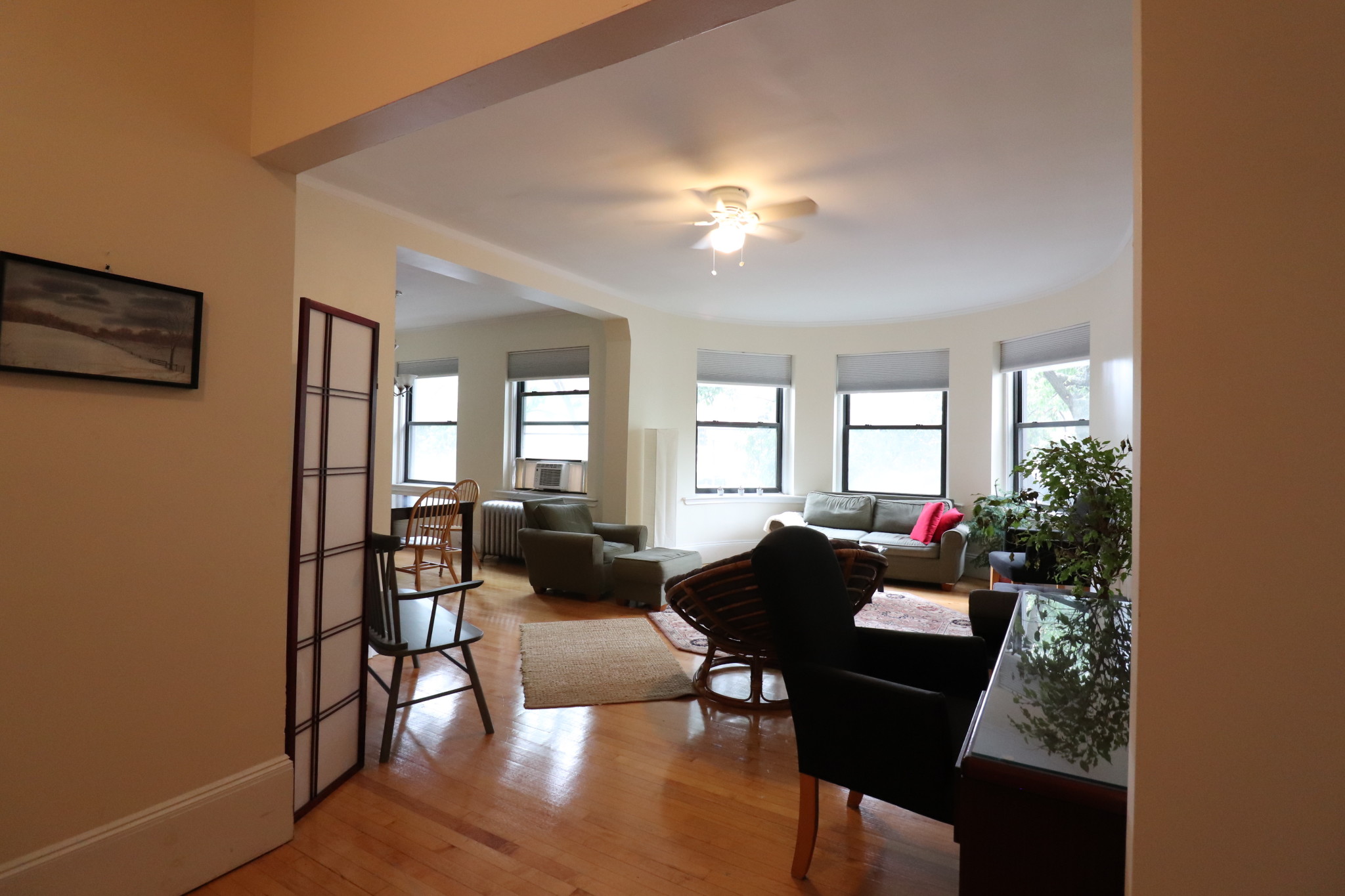 2 bed, 1 bath apartment for rent at 1100 Beacon St Unit 2A, Brookline — photo 2 of 18