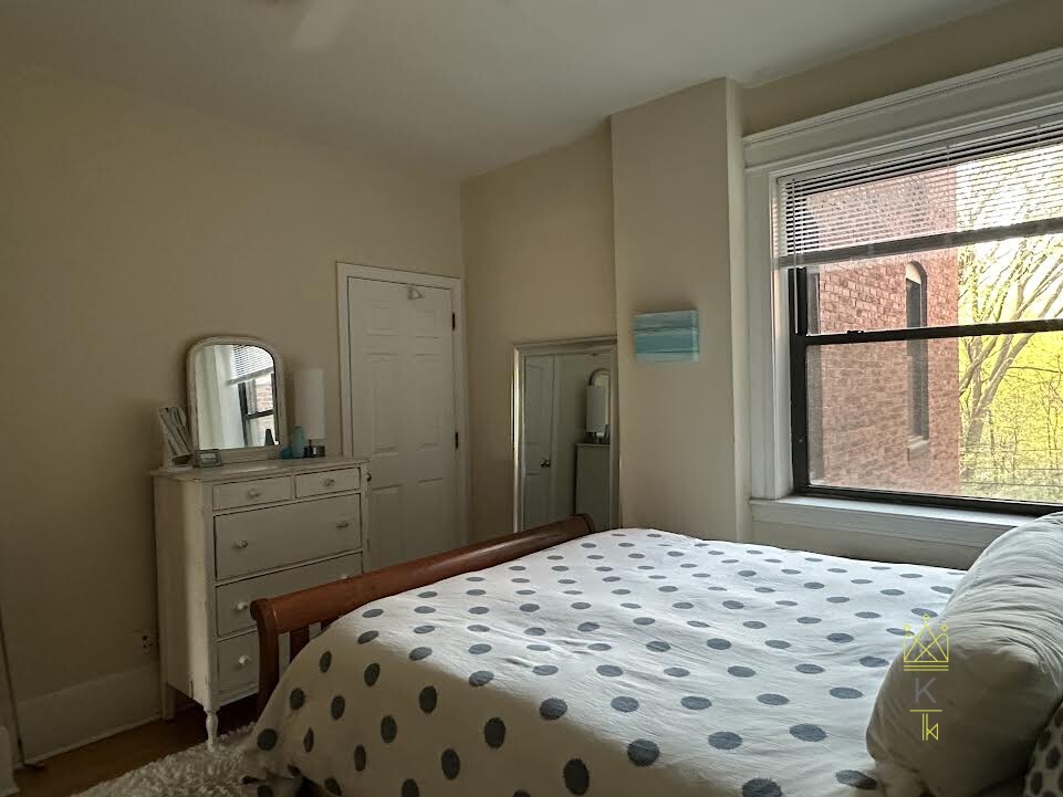 2 bed, 1 bath apartment for rent at 1100 Beacon St Unit 2D, Brookline — photo 11 of 16