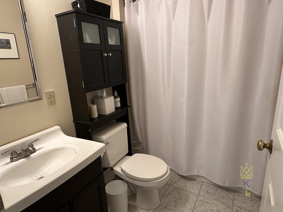 2 bed, 1 bath apartment for rent at 1100 Beacon St Unit 2D, Brookline — photo 9 of 16