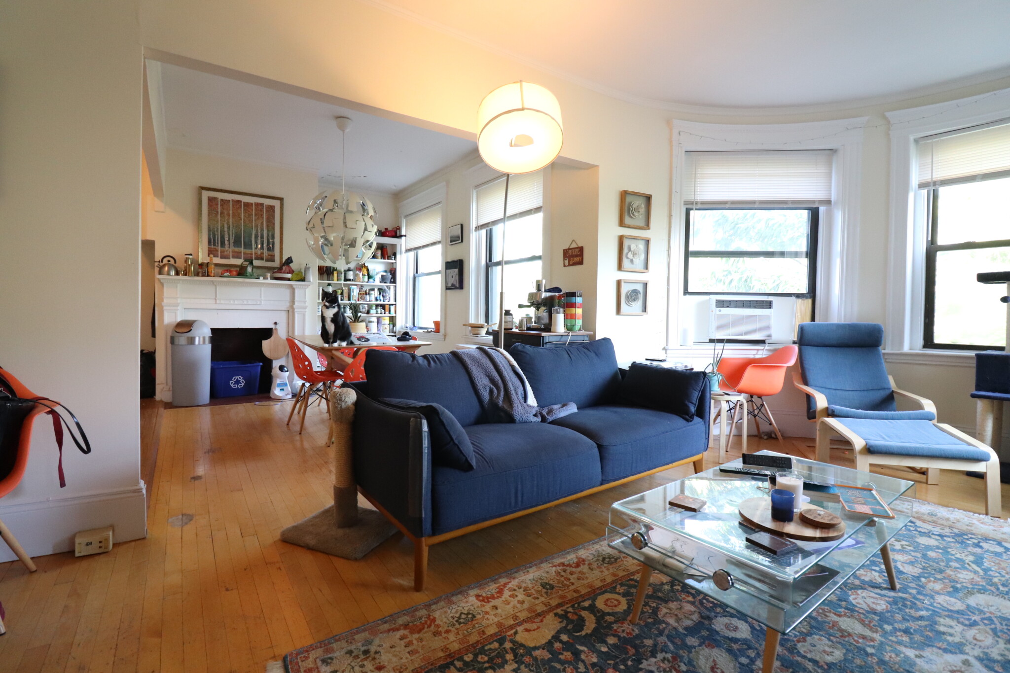 2 bed, 1 bath apartment for rent at 1100 Beacon St Unit 4A, Brookline — photo 2 of 23