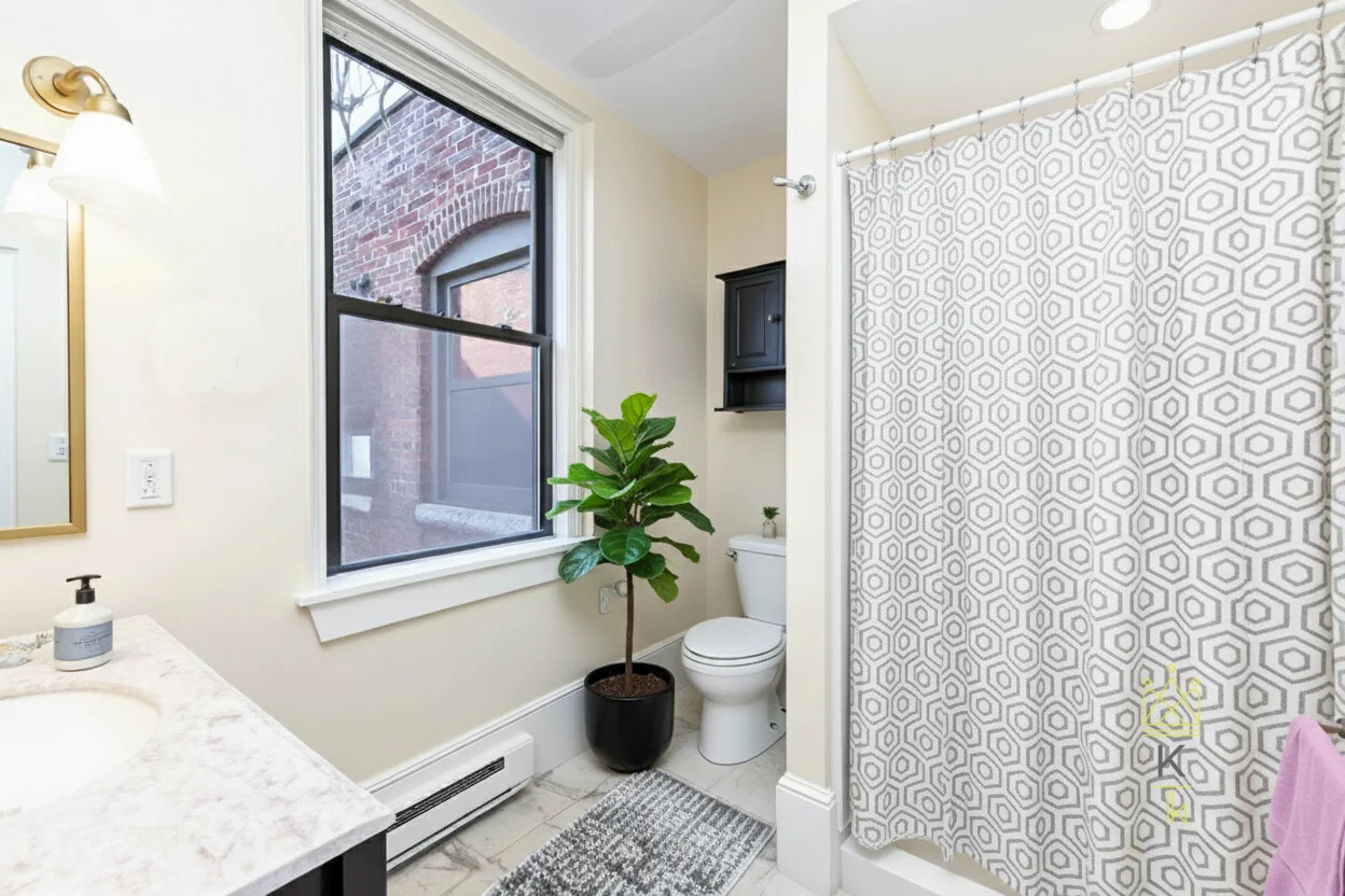 2 bed, 2 bath apartment for rent at 1100 Beacon St Unit 4C, Brookline — photo 6 of 7