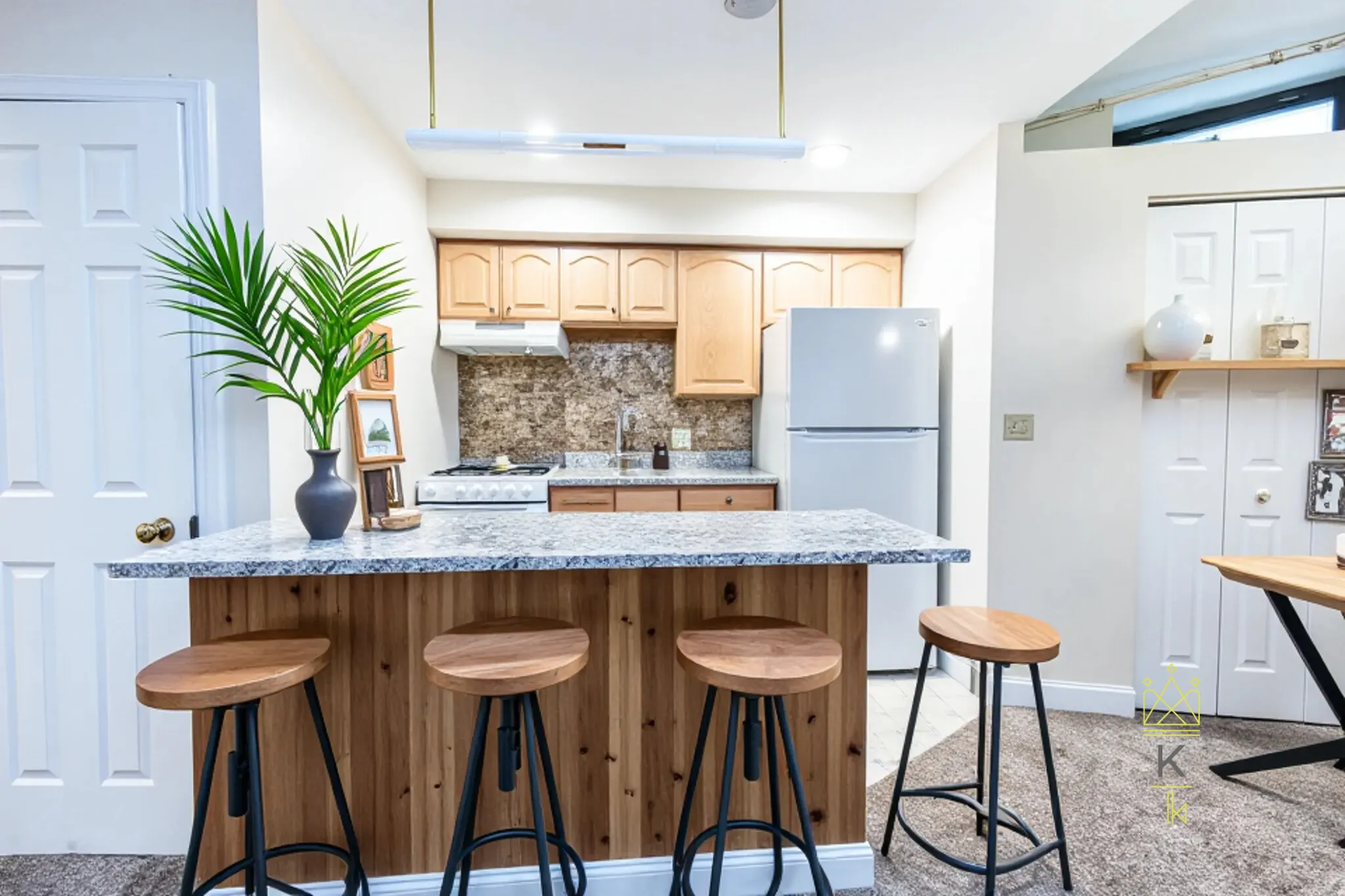 Studio bed, 1 bath apartment for rent at 1100 Beacon St Unit G4, Brookline — photo 2 of 9