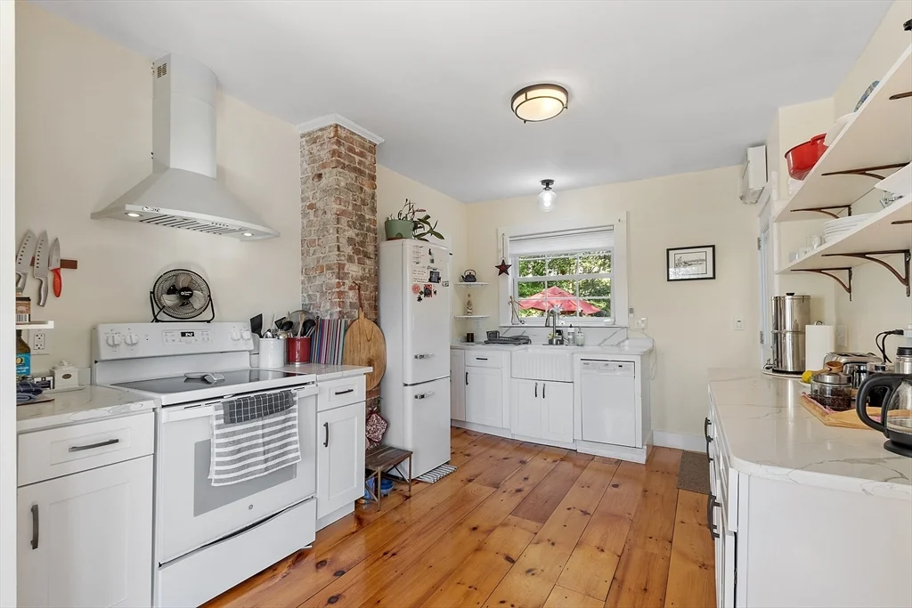 3 bed, 3 bath apartment for rent at 1101 Washington St Unit WINTER, Lanesville — photo 15 of 41