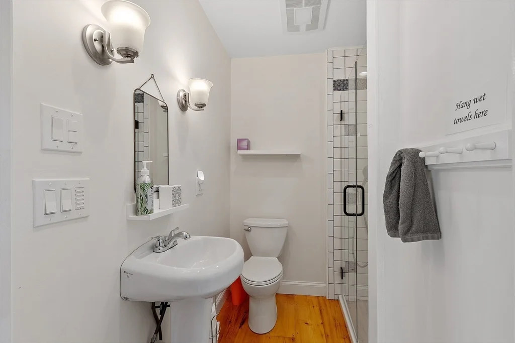3 bed, 3 bath apartment for rent at 1101 Washington St Unit WINTER, Lanesville — photo 39 of 41