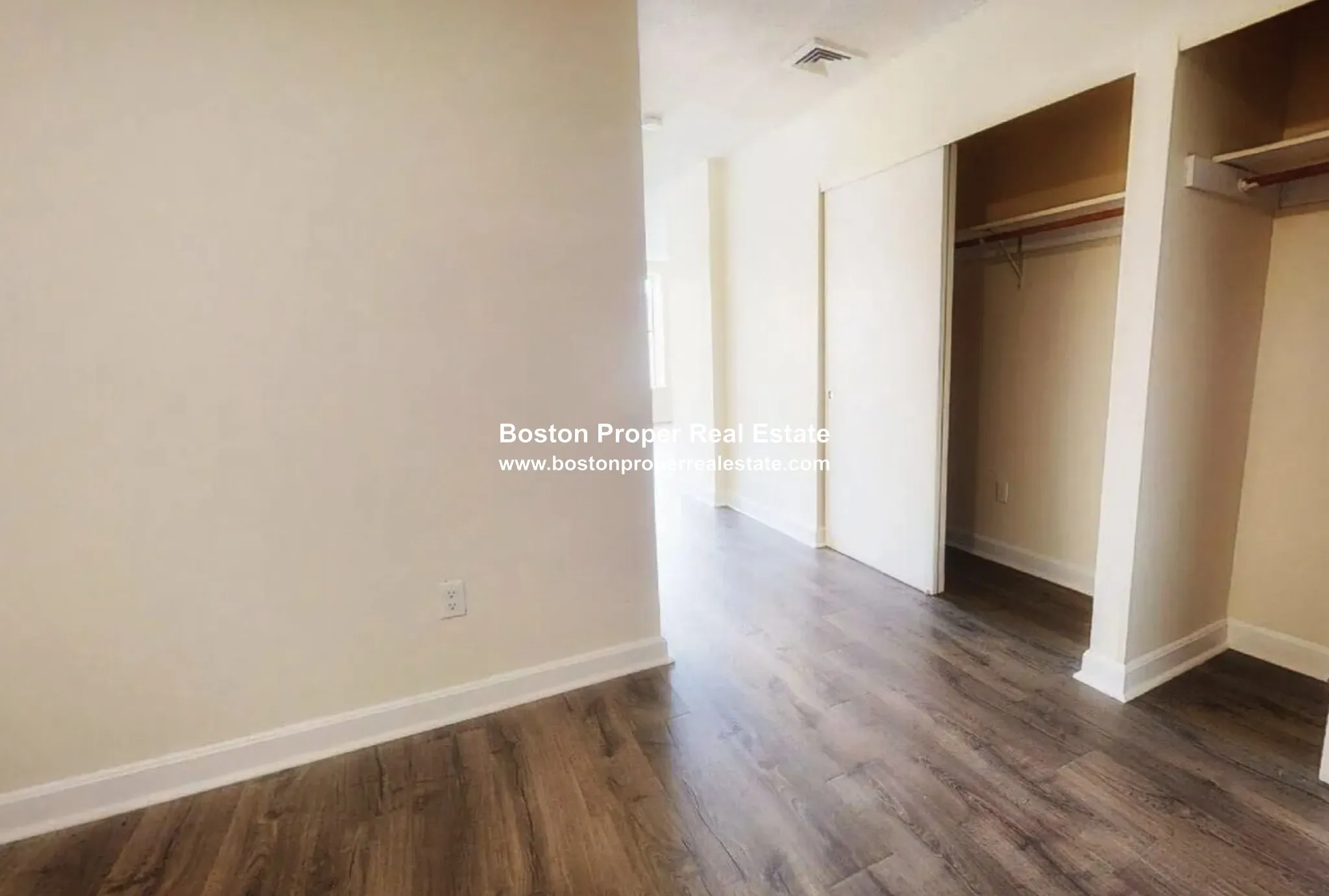 2 bed, 1 bath apartment for rent at 1102 Boylston St Unit 2, Fenway — photo 3 of 6