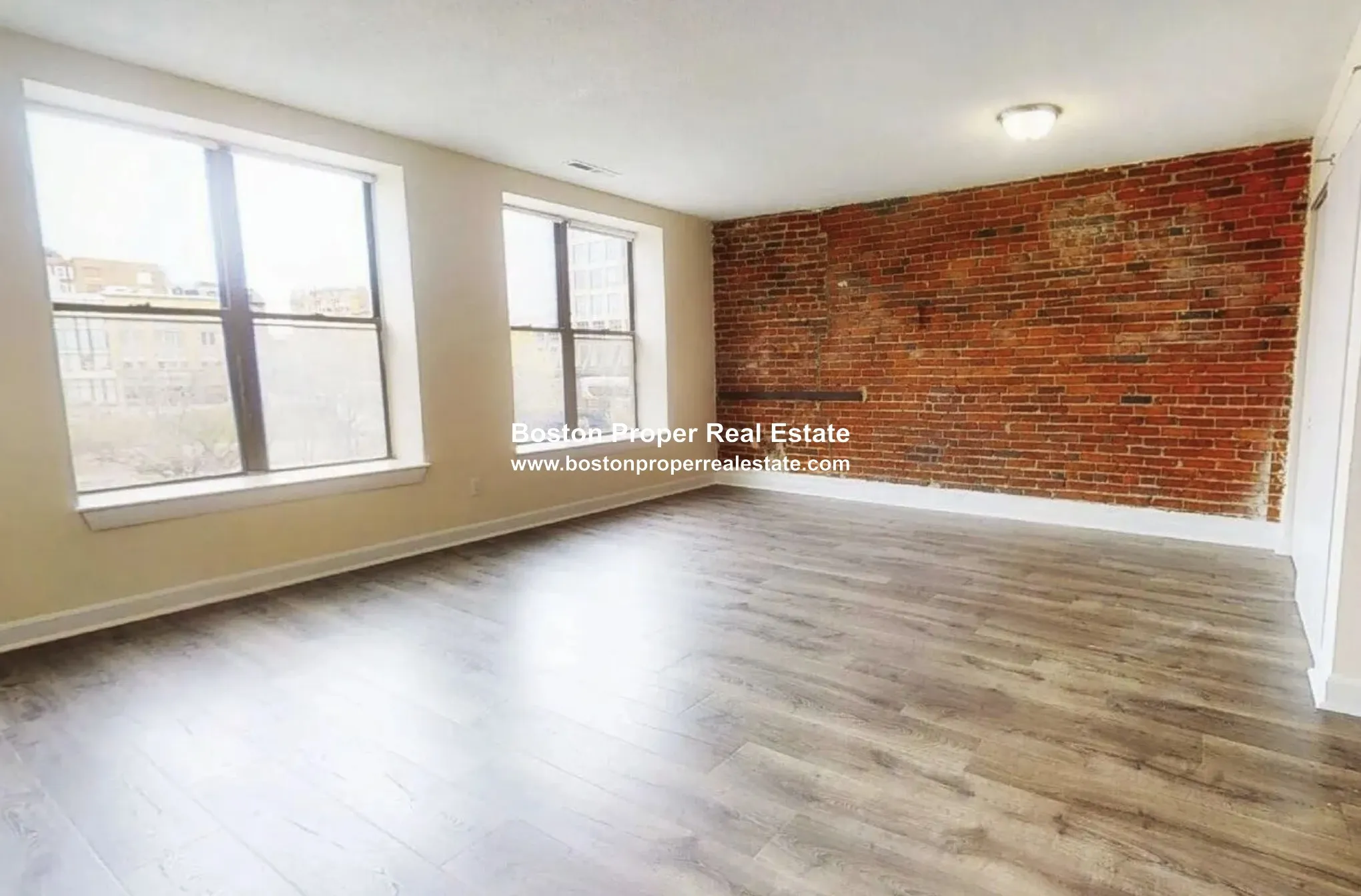 2 bed, 1 bath apartment for rent at 1102 Boylston St Unit 2, Fenway — photo 2 of 6