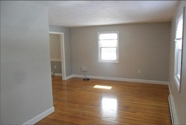 3 bed, 1 bath apartment for rent at 1104 Waverly St Unit B, Framingham — photo 5 of 12