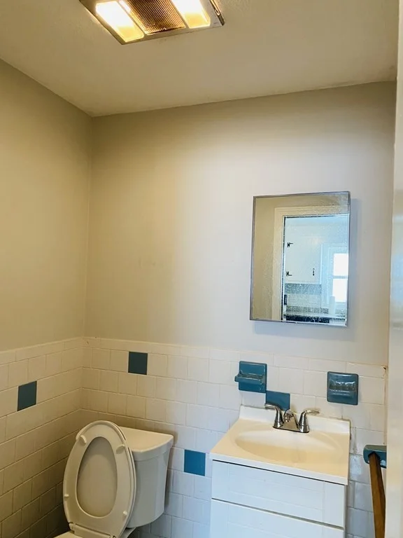 3 bed, 1 bath apartment for rent at 1104 Waverly St Unit B, Framingham — photo 6 of 12