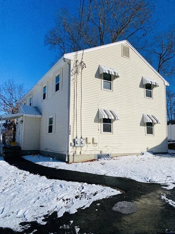 3 bed, 1 bath apartment for rent at 1104 Waverly St Unit B, Framingham — photo 1 of 12