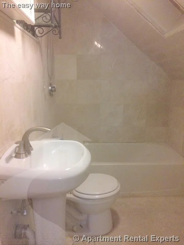 1 bed, 1 bath apartment for rent at 1105 Cambridge St Unit 3, Inman Square — photo 16 of 29