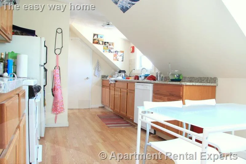 1 bed, 1 bath apartment for rent at 1105 Cambridge St Unit 3, Inman Square