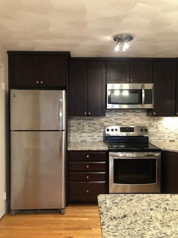 2 bed, 1 bath apartment for rent at 1105 Lexington St Unit 9, Waltham — photo 1 of 22