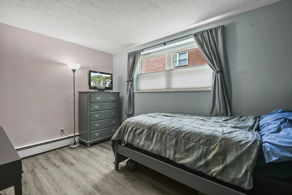 2 bed, 1 bath apartment for rent at 1105 Lexington Unit 10-2, Waltham — photo 16 of 21