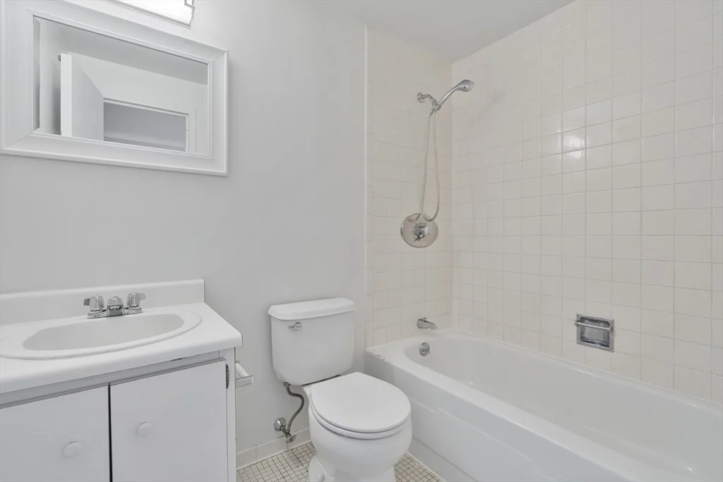 2 bed, 1 bath apartment for rent at 1105 Massachusetts Ave Unit 12C, Harvard Square — photo 10 of 11