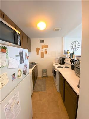 2 bed, 1 bath apartment for rent at 1106 Massachusetts Ave Unit 11H, Riverside — photo 5 of 15