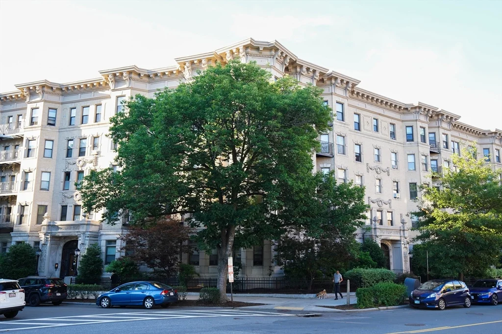 1 bed, 1 bath apartment for rent at 1109 Boylston St Unit 1, Fenway — photo 15 of 15