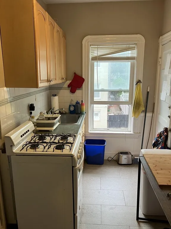 1 bed, 1 bath apartment for rent at 1109 Broadway Unit 3, Teele Square — photo 1 of 12