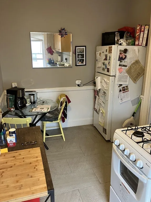 1 bed, 1 bath apartment for rent at 1109 Broadway Unit 3, Teele Square — photo 2 of 12