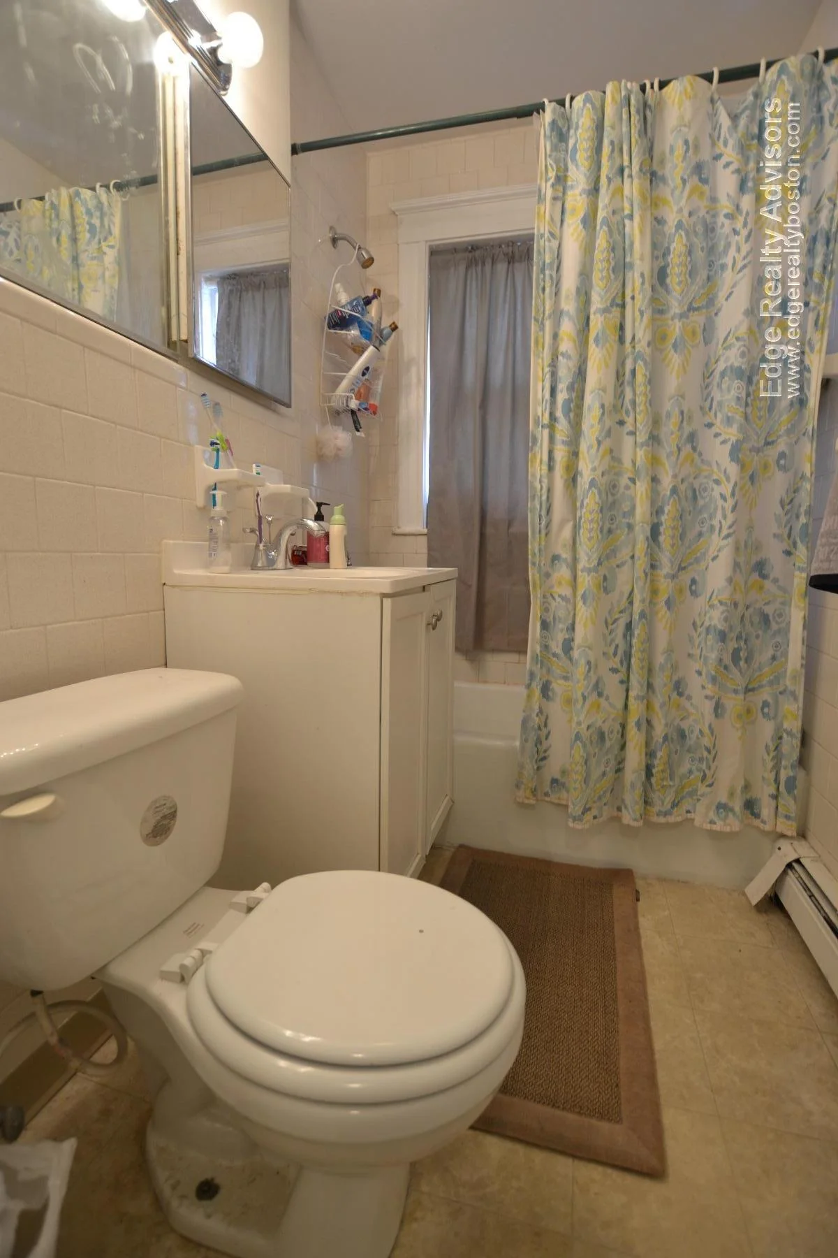 5 bed, 2 bath apartment for rent at 111 A Kenrick St Unit 2, Brighton — photo 5 of 10