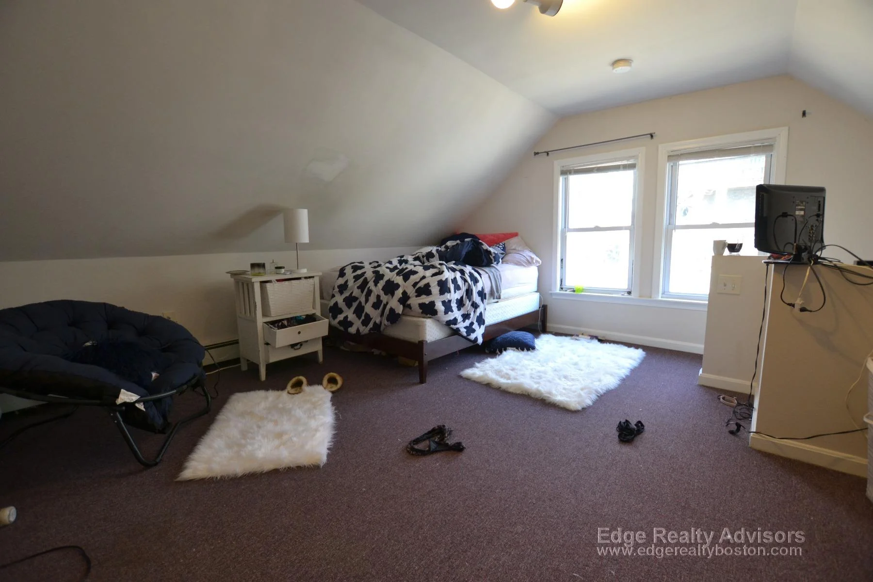 5 bed, 2 bath apartment for rent at 111 A Kenrick St Unit 2, Brighton — photo 8 of 10