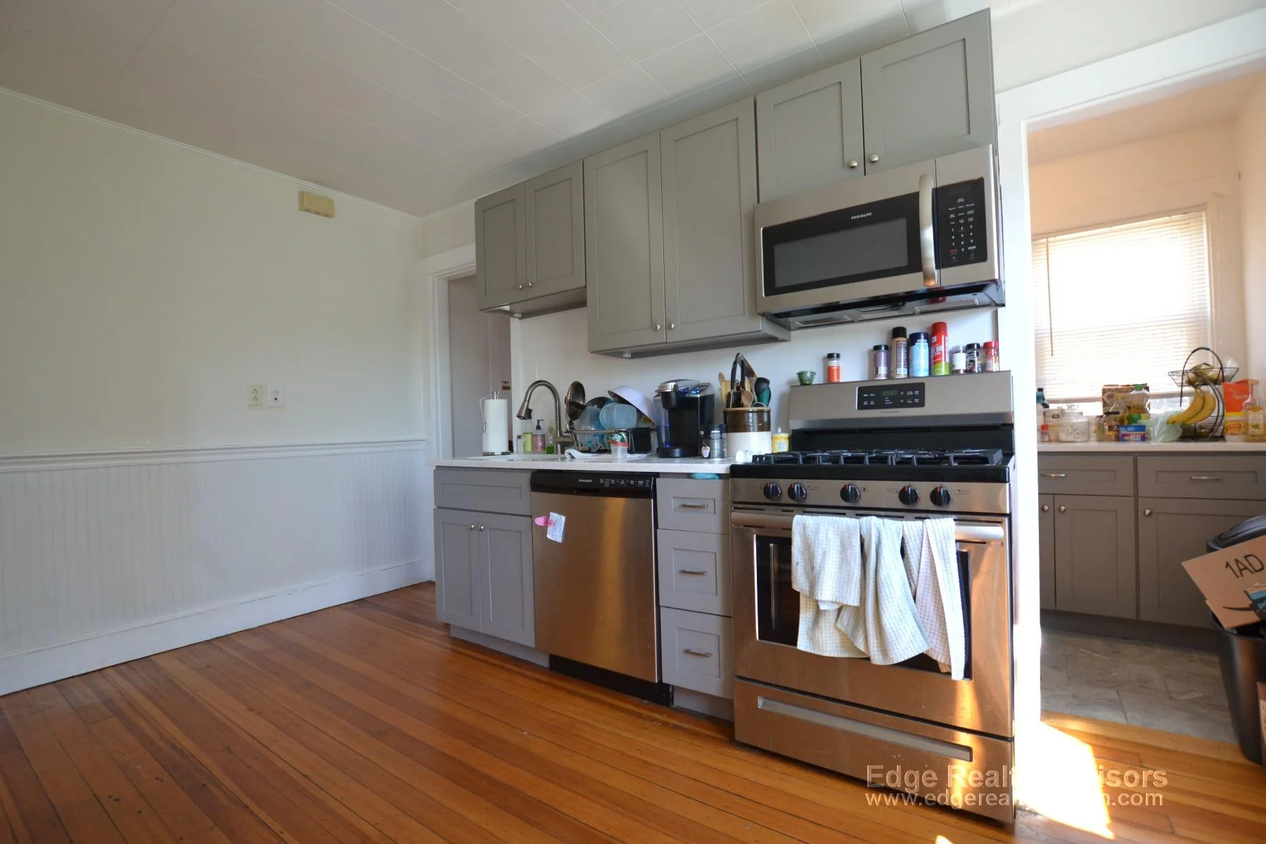 5 bed, 2 bath apartment for rent at 111 A Kenrick St Unit 2, Brighton — photo 2 of 10