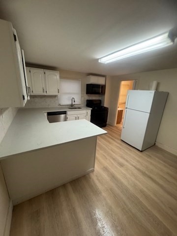 3 bed, 1 bath apartment for rent at 111 Arlington Unit 1, Hyde Park — photo 3 of 5
