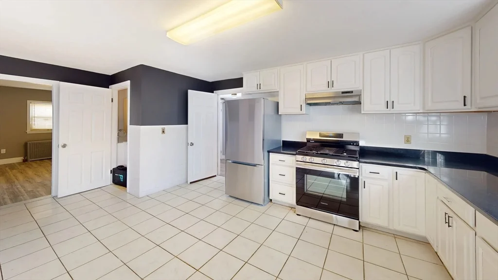 4 bed, 1 bath apartment for rent at 111 Arnold St Unit 1, Quincy