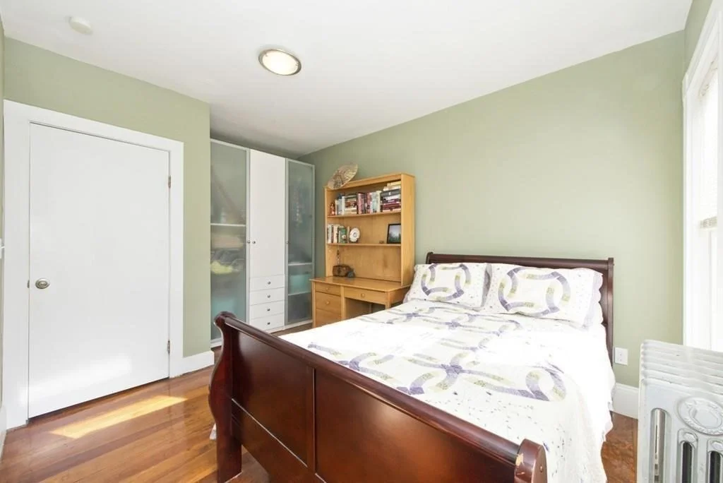3 bed, 2 bath apartment for rent at 111 Atlantic St Unit 1, Quincy — photo 3 of 13