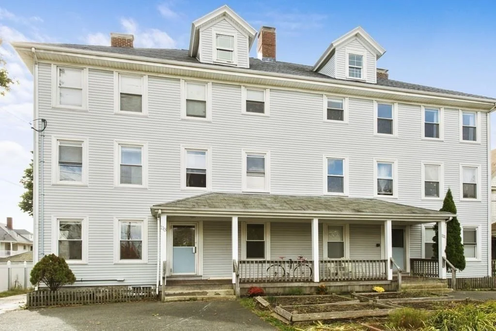 3 bed, 2 bath apartment for rent at 111 Atlantic St Unit 1, Quincy — photo 1 of 13