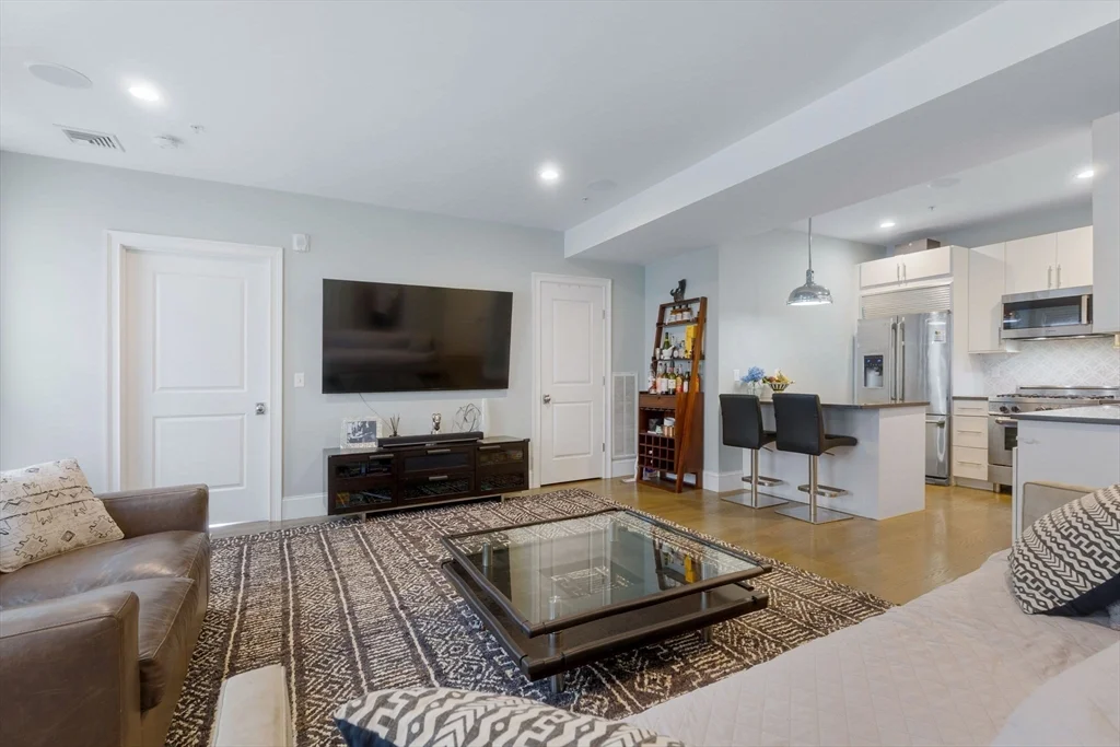 2 bed, 2 bath apartment for rent at 111 B St Unit 5, South Boston — photo 3 of 16