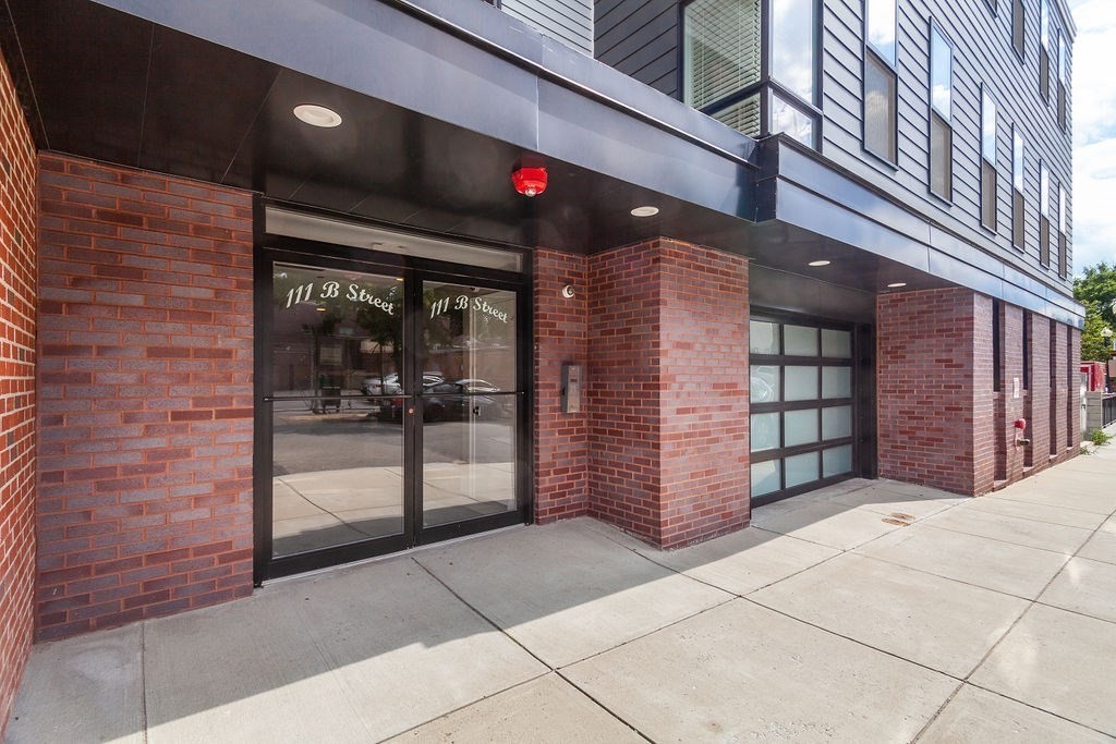 2 bed, 2 bath apartment for rent at 111 B Unit 3, South Boston — photo 19 of 19